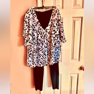 Gorgeous 2X Top & Boom, Light weight and Very Comfy. Lets Celebrate the holidays